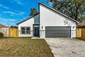 a view of a house with a outdoor space