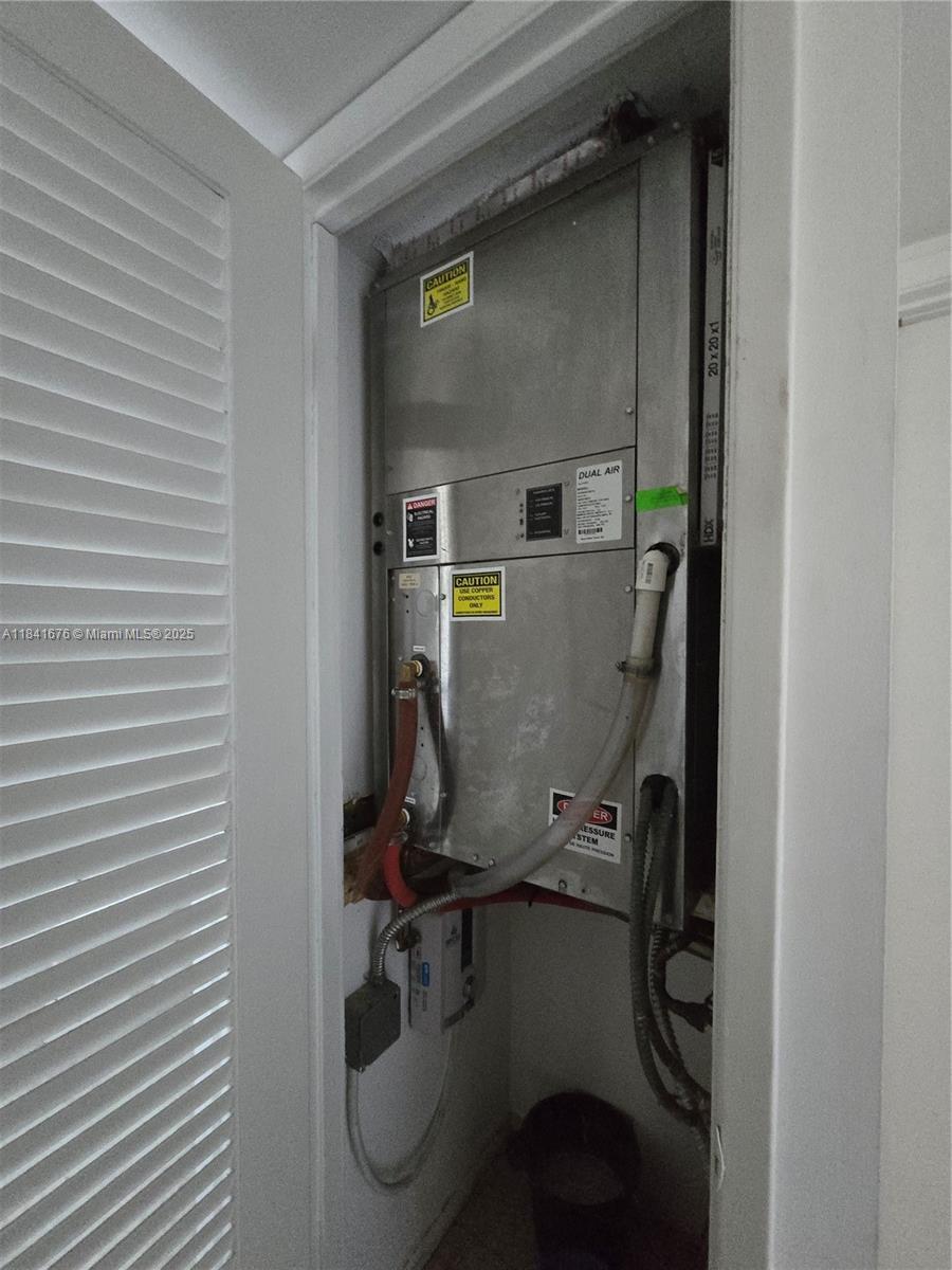 950 Hillcrest Drive, Unit 106 Hollywood, FL 33021 - Photo 11 of 30