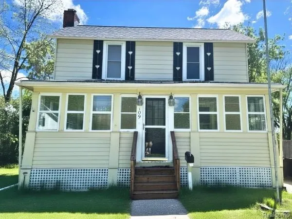 $159,900 | 109 Cogshall Street, Holly, MI 48442