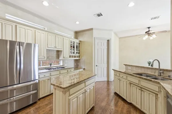 $899,900 | 117 Portside Lane, Coppell, TX 75019