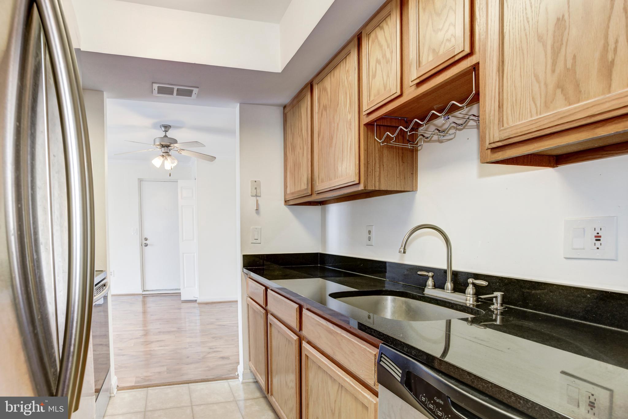 14800 Rydell Road, Unit 304 Centreville, VA 20121 - Photo 16 of 32 Gallery Image 16