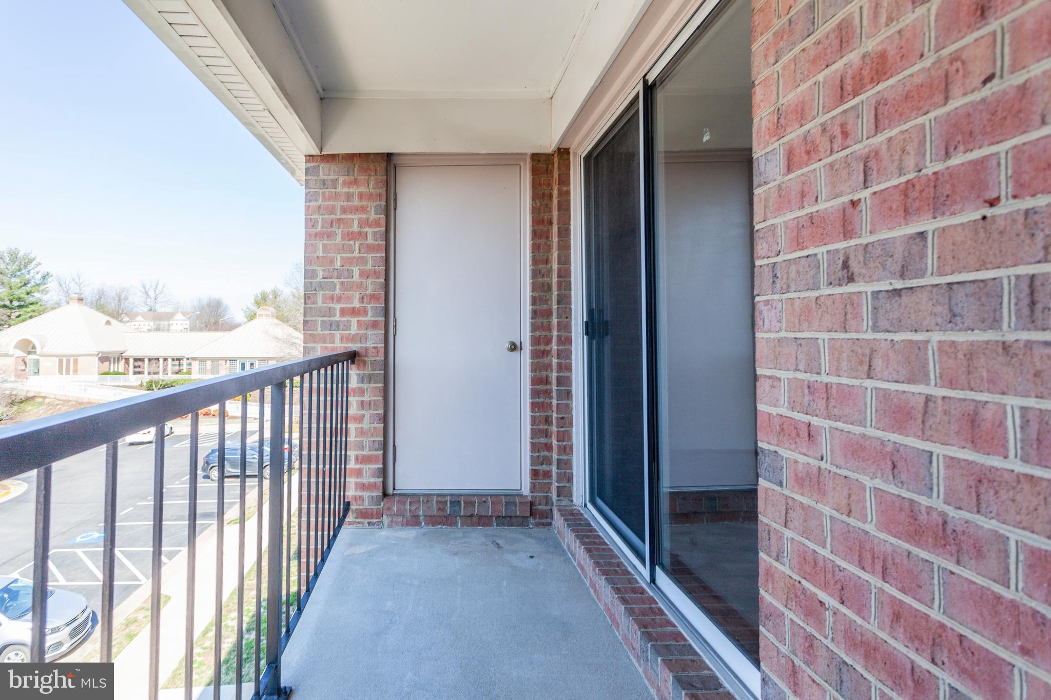 14800 Rydell Road, Unit 304 Centreville, VA 20121 - Photo 26 of 32 Gallery Image 26