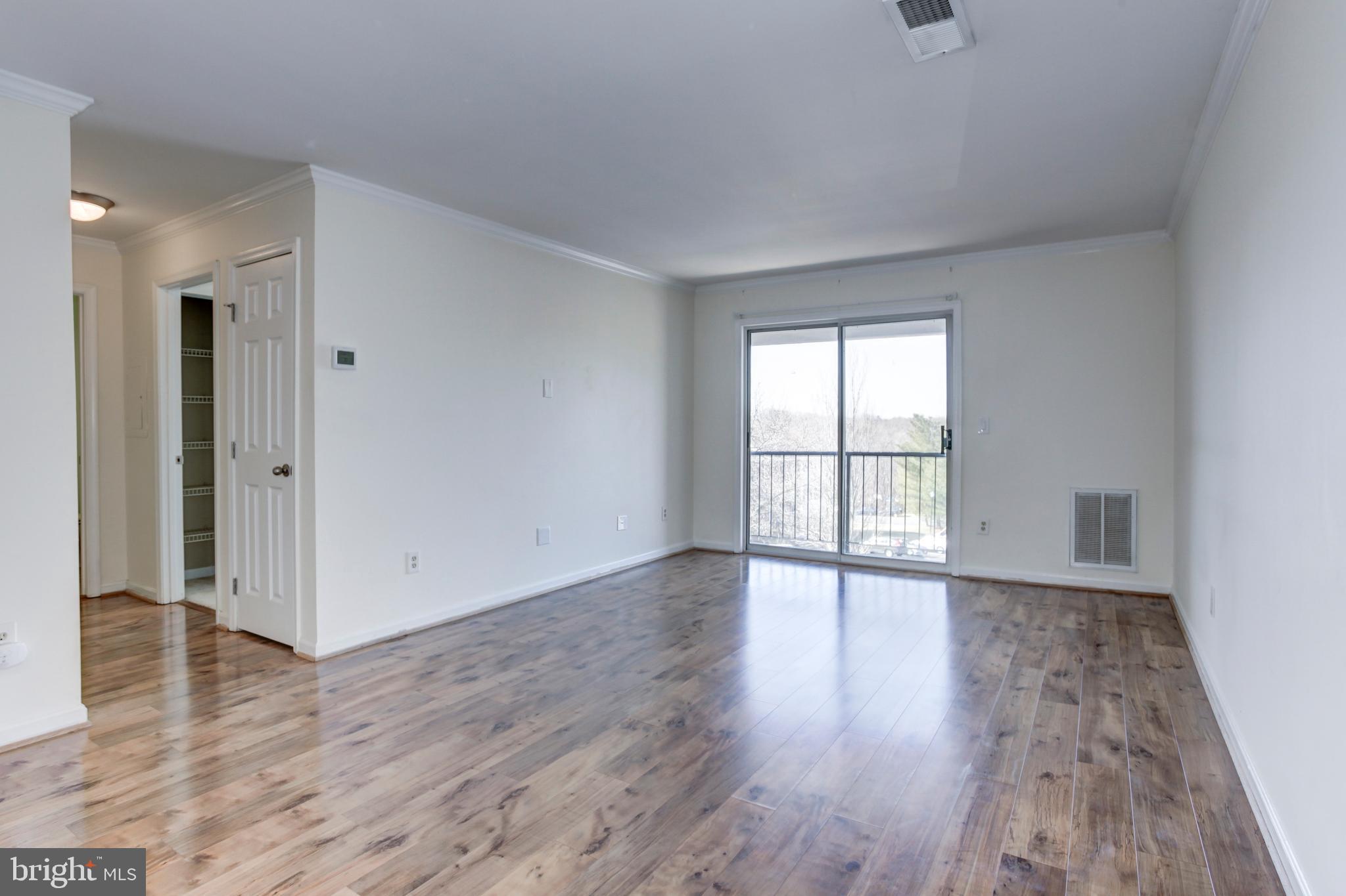 14800 Rydell Road, Unit 304 Centreville, VA 20121 - Photo 6 of 32 Gallery Image 6