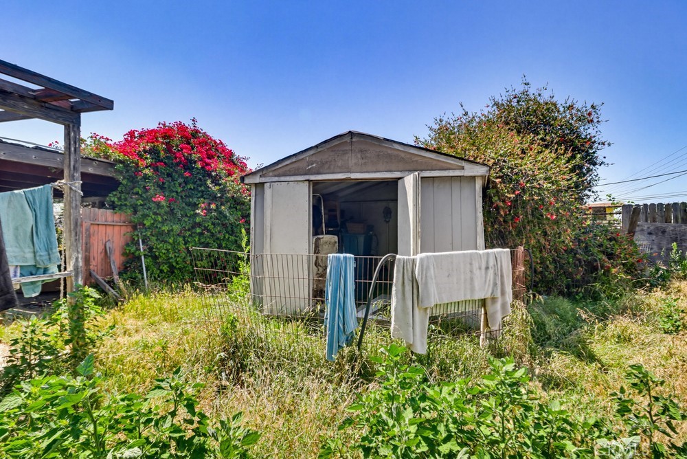 736 Sacramento Avenue Spring Valley, CA 91977 - Photo 32 of 33 a front view of a house with a yard
