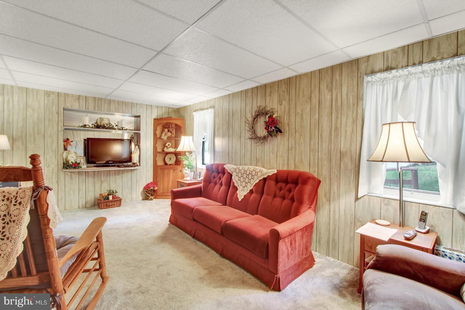 1251 Haines Road York, PA 17402 - Photo 4 of 28 Gallery Image 4