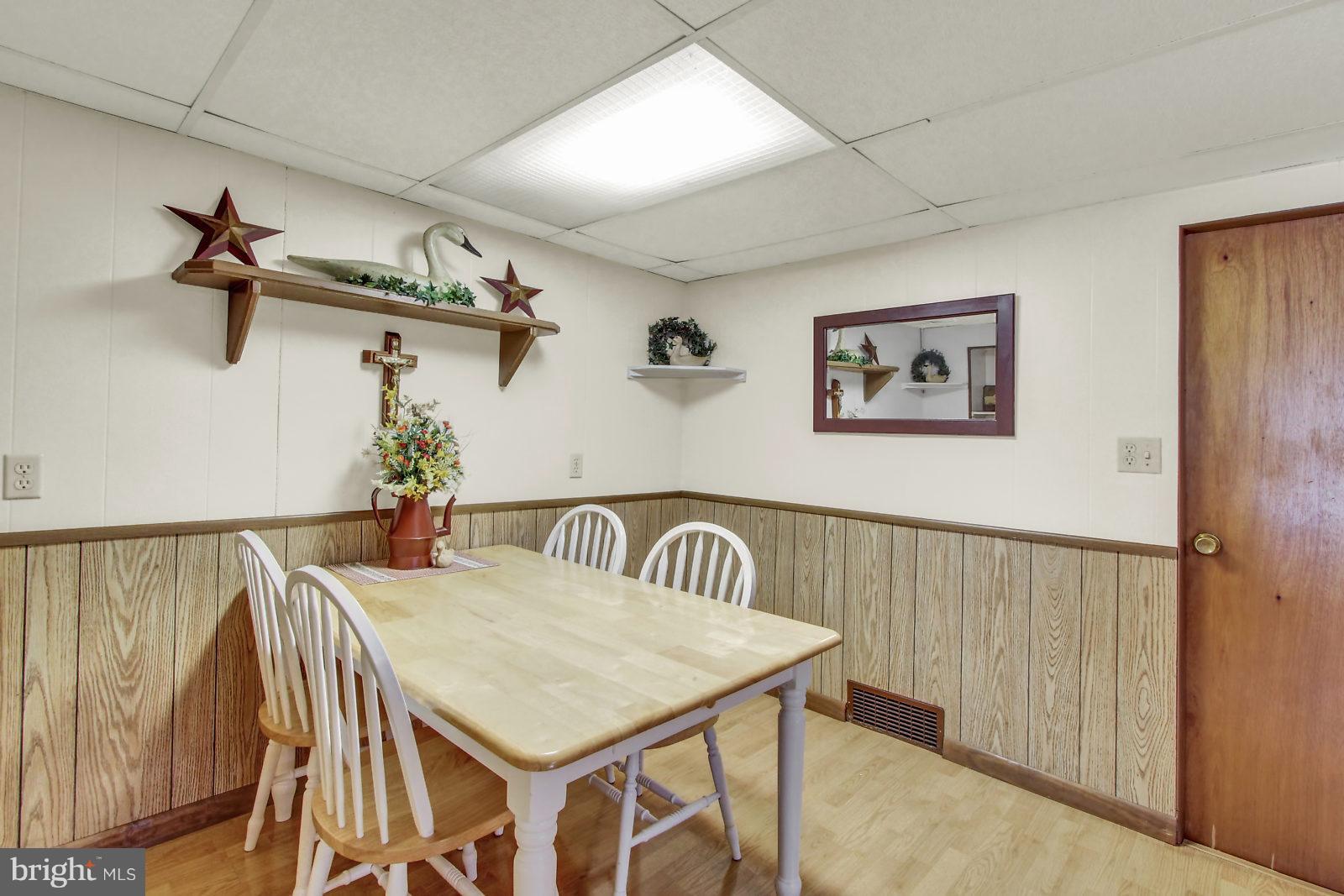1251 Haines Road York, PA 17402 - Photo 8 of 28 Gallery Image 8