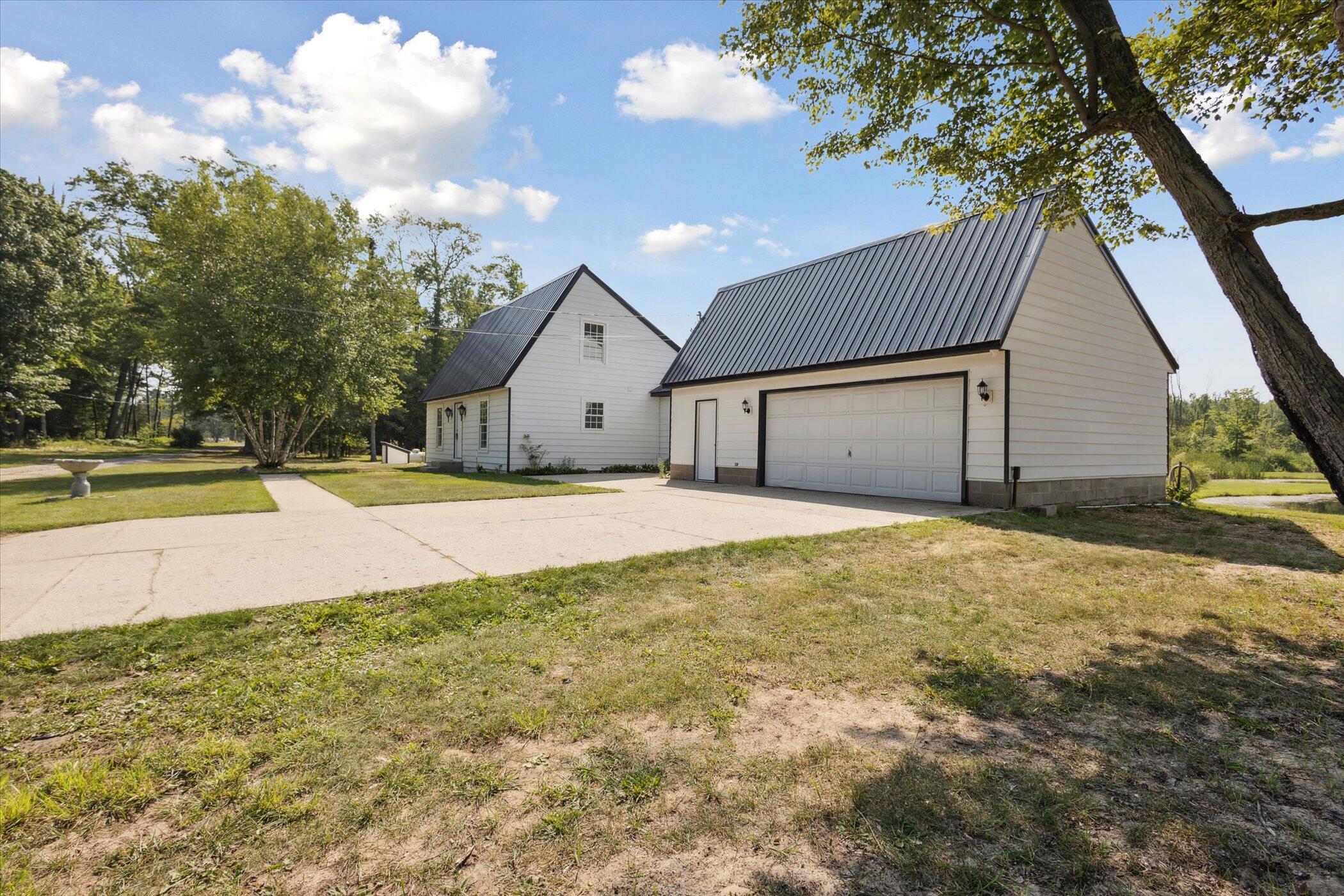3441 Townline Road Houghton Lake, MI 48629 - Photo 2 of 53 Side shot