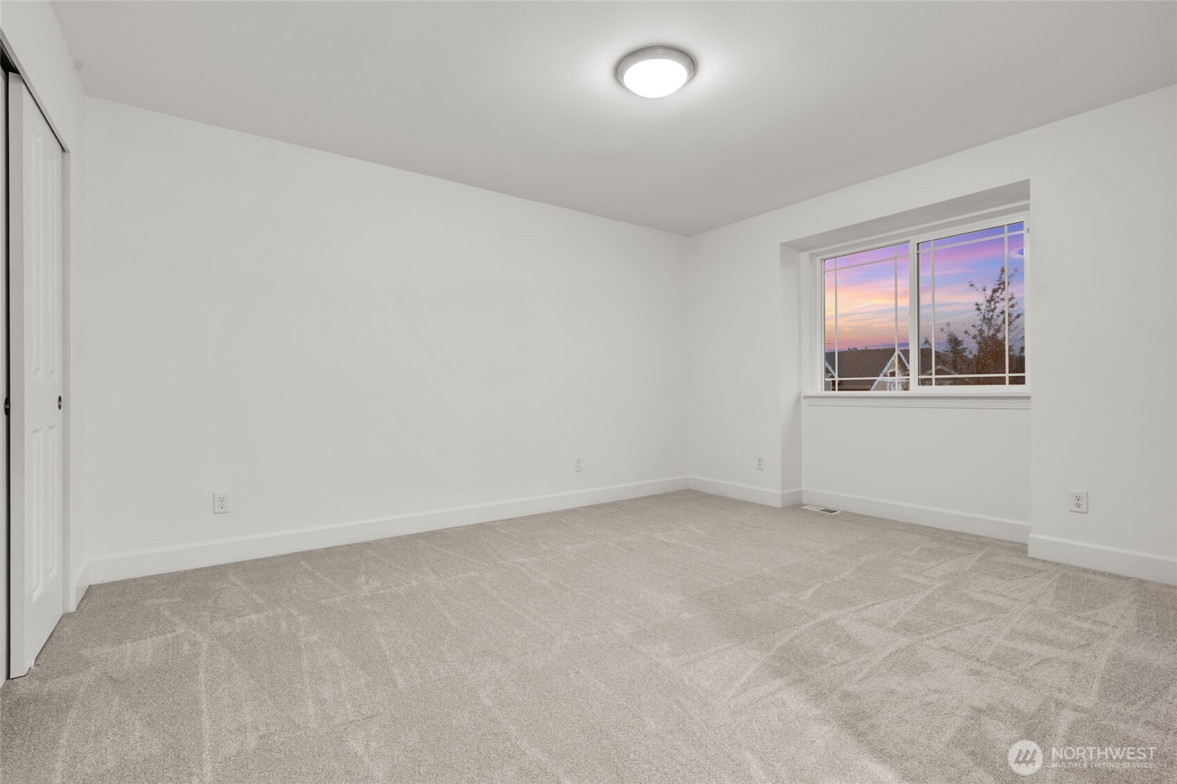 4518 Northeast 2nd Court Renton, WA 98059 - Photo 17 of 32