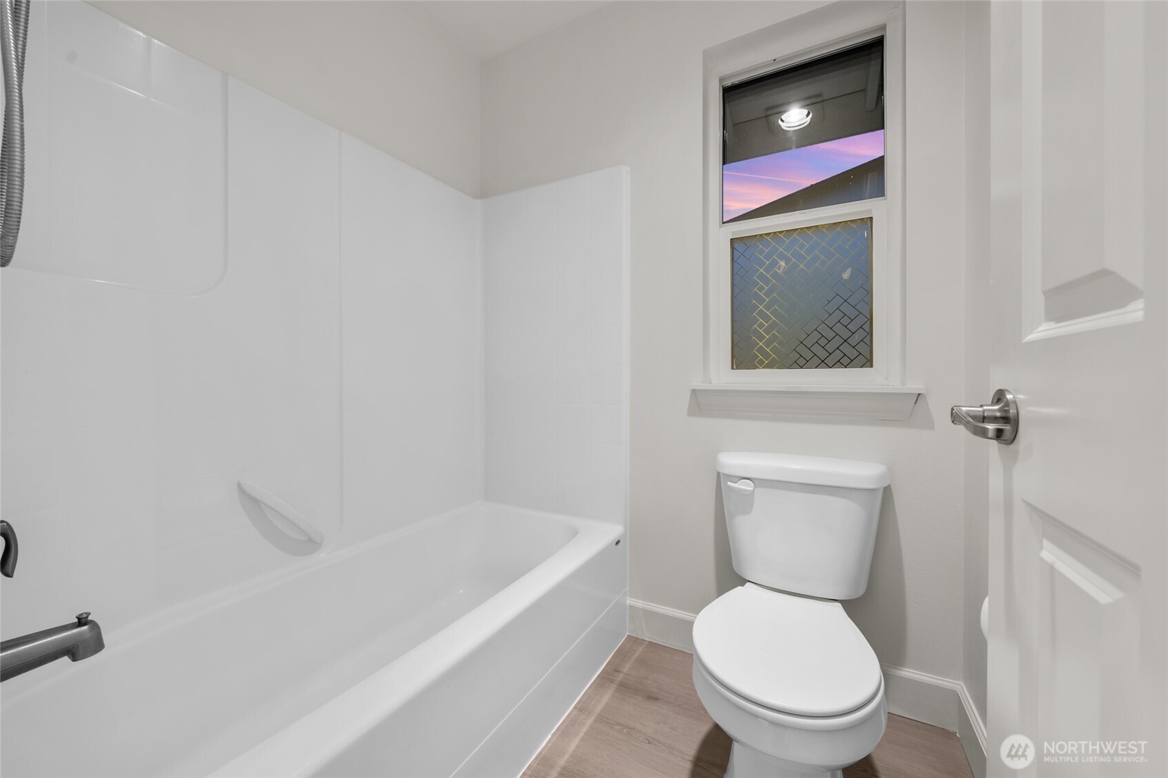 4518 Northeast 2nd Court Renton, WA 98059 - Photo 23 of 32