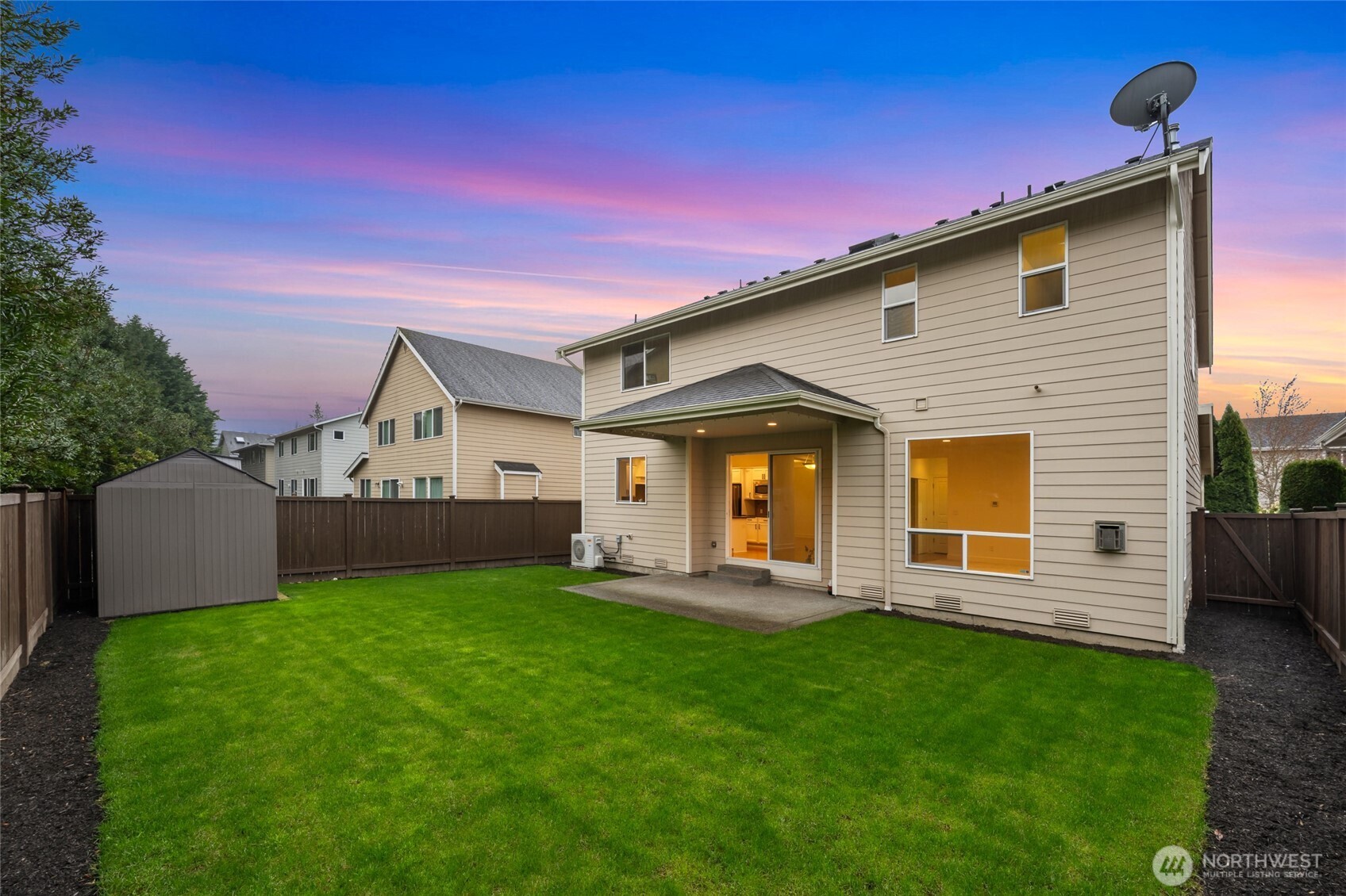 4518 Northeast 2nd Court Renton, WA 98059 - Photo 27 of 32