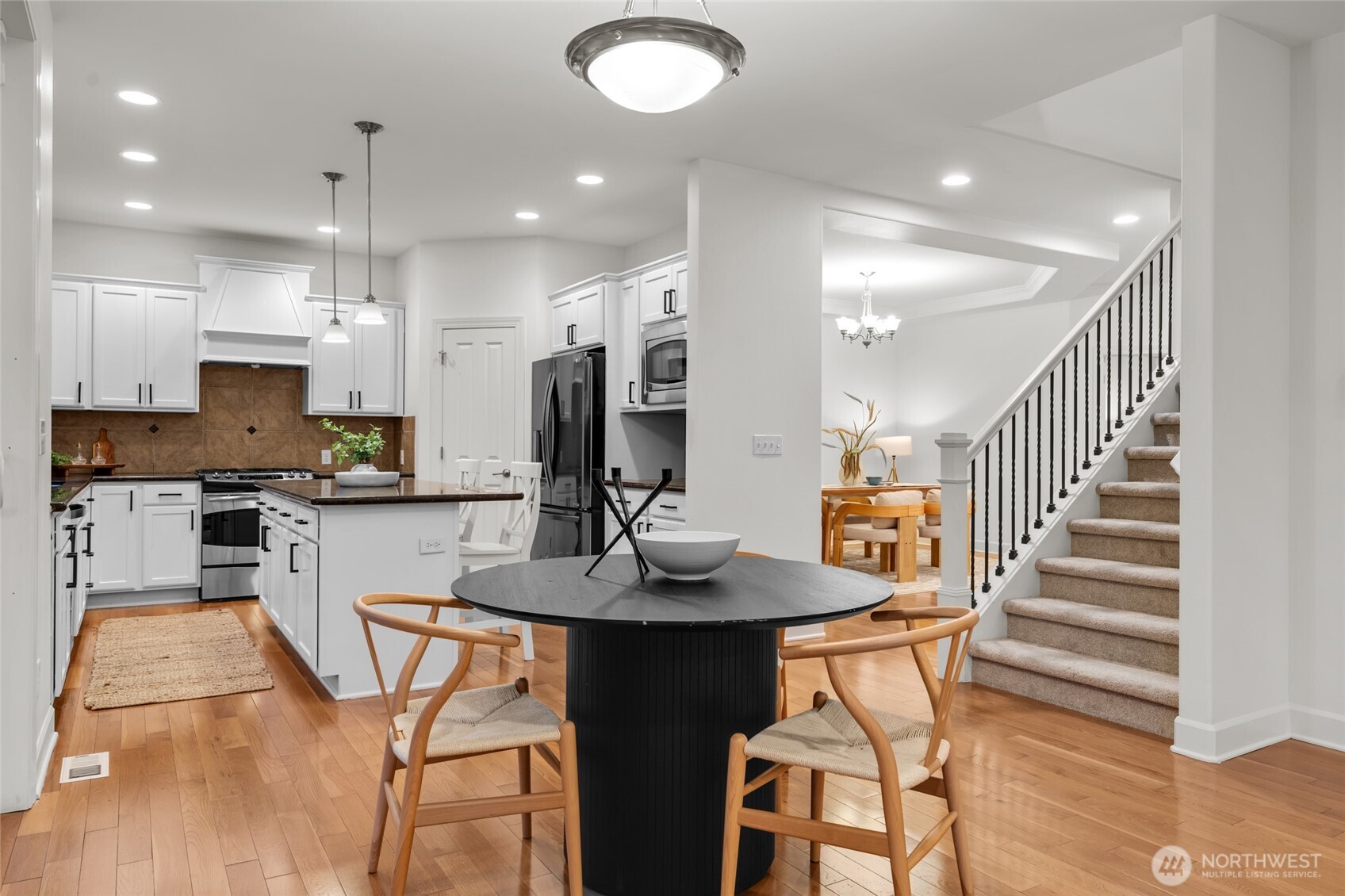 4518 Northeast 2nd Court Renton, WA 98059 - Photo 3 of 32