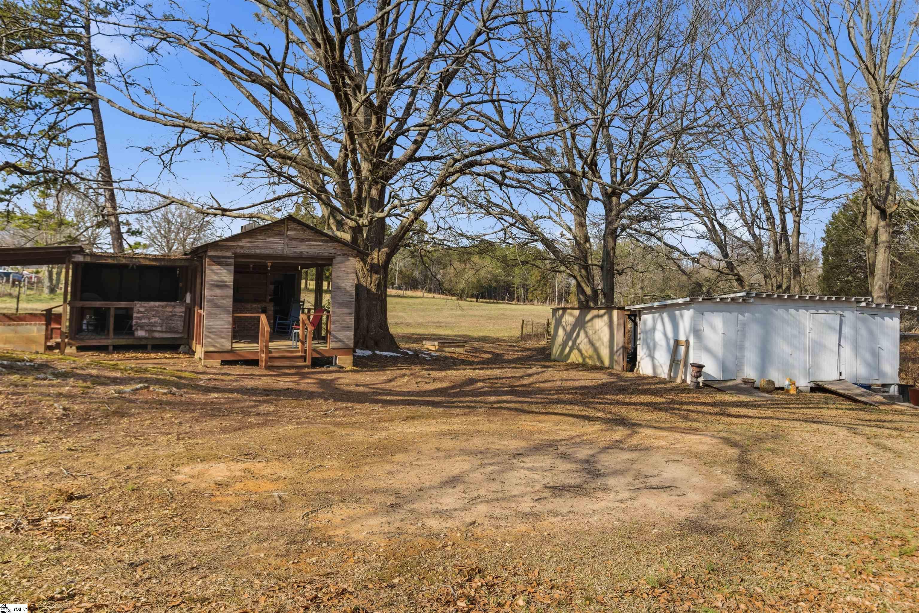 936 Miller Road Woodruff, SC 29388 - Photo 26 of 34