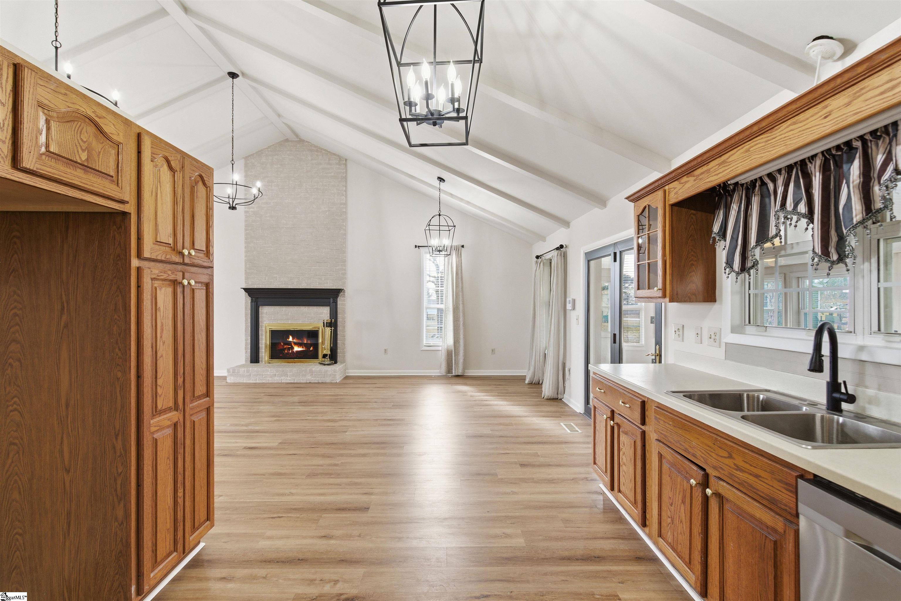 936 Miller Road Woodruff, SC 29388 - Photo 8 of 34