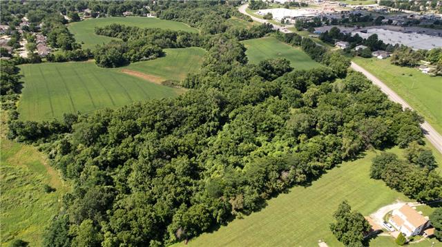 4411 Rochester Road St. Joseph, MO 64506 - Photo 2 of 10