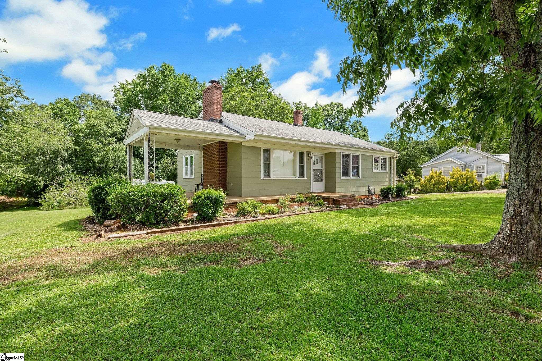 30 Sulphur Springs Road Greenville, SC 29617 - Photo 1 of 28 Gallery Image 1