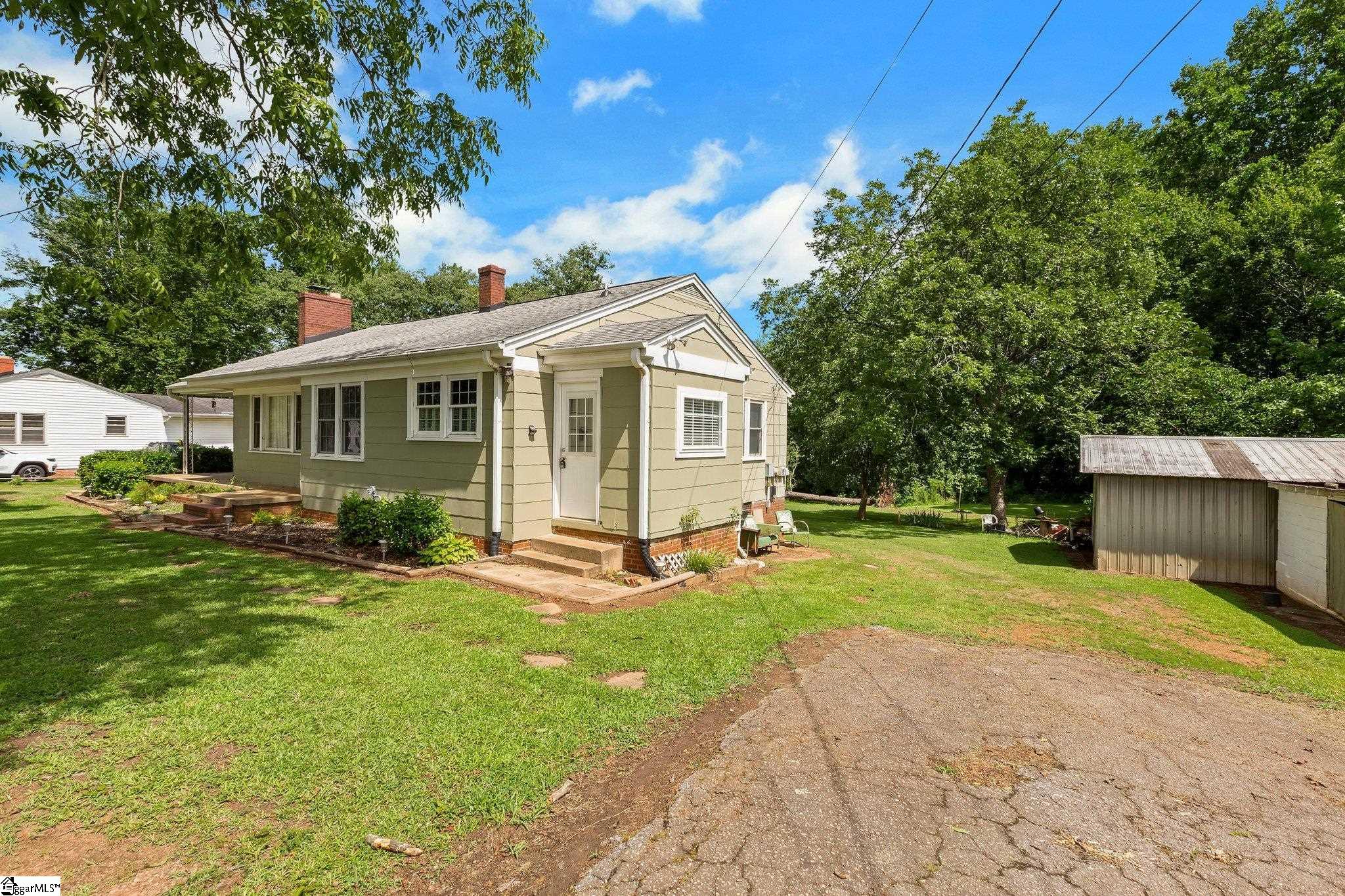 30 Sulphur Springs Road Greenville, SC 29617 - Photo 3 of 28 Gallery Image 3