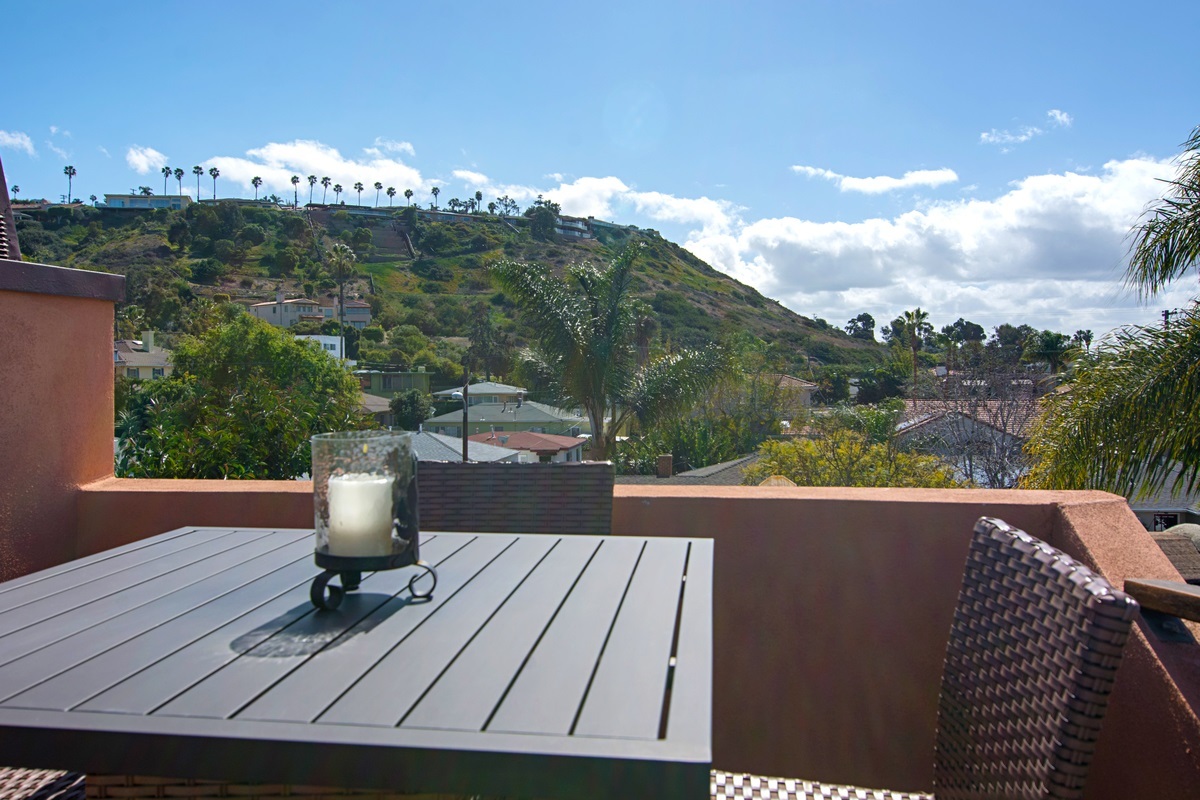 618 Gravilla Place La Jolla, CA 92037 - Photo 14 of 16
