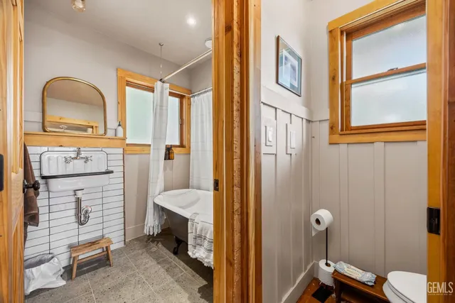 a view of walk in closet