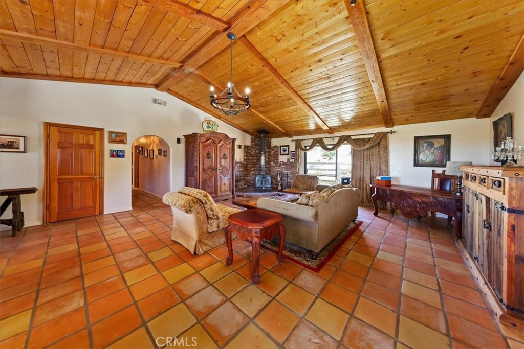 9060 Yucca Hills Road Agua Dulce, CA 91390 - Photo 13 of 44