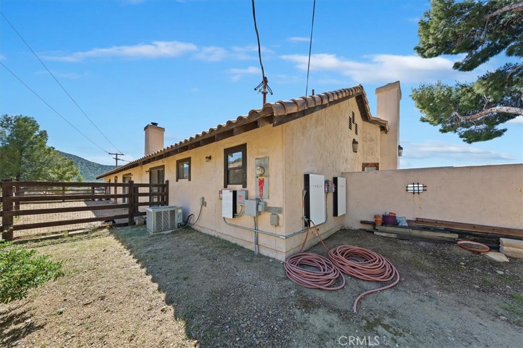 9060 Yucca Hills Road Agua Dulce, CA 91390 - Photo 32 of 44