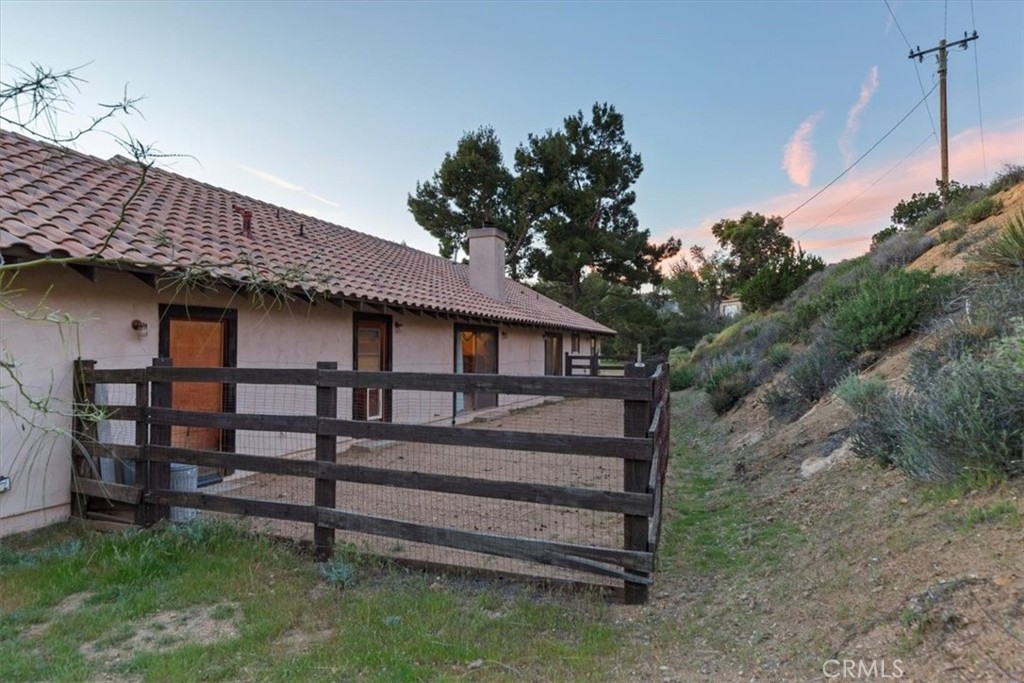 9060 Yucca Hills Road Agua Dulce, CA 91390 - Photo 33 of 44