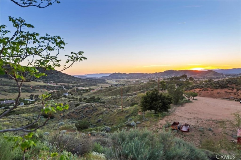 9060 Yucca Hills Road Agua Dulce, CA 91390 - Photo 34 of 44