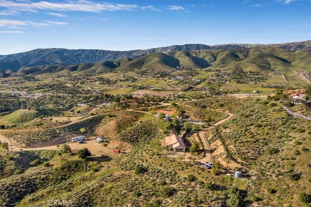 9060 Yucca Hills Road Agua Dulce, CA 91390 - Photo 39 of 44