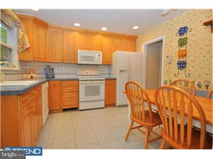 147 Ridgefield Road Newtown Square, PA 19073 - Photo 5 of 12