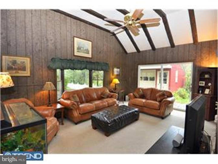147 Ridgefield Road Newtown Square, PA 19073 - Photo 6 of 12
