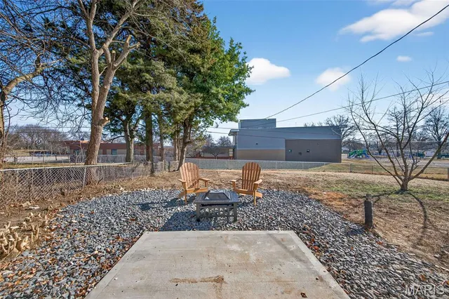 $239,900 | 1270 Bobolink Drive, Florissant, MO 63031