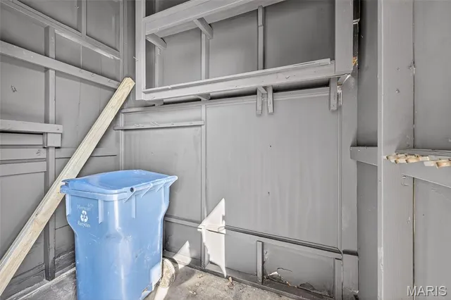 $239,900 | 1270 Bobolink Drive, Florissant, MO 63031