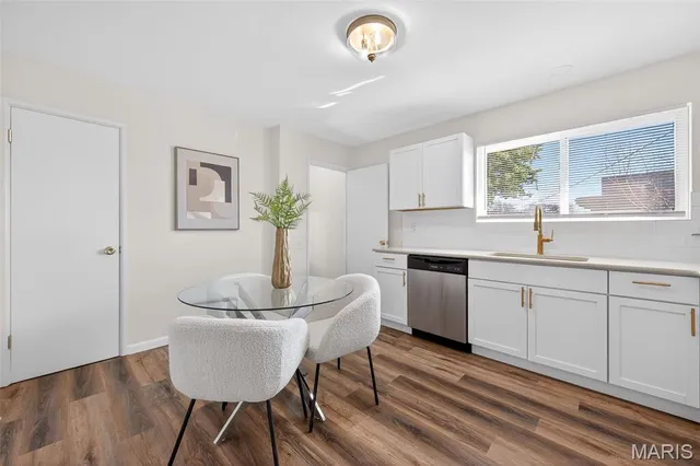 $239,900 | 1270 Bobolink Drive, Florissant, MO 63031