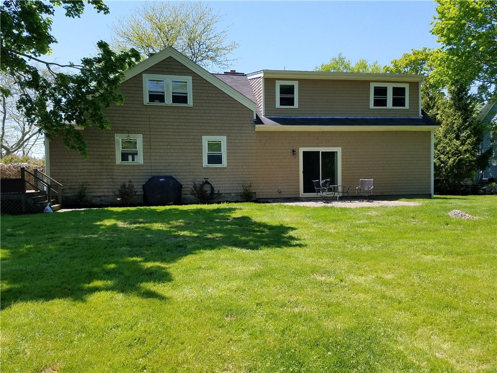 3062 Main Road Tiverton, RI 02878 - Photo 3 of 32