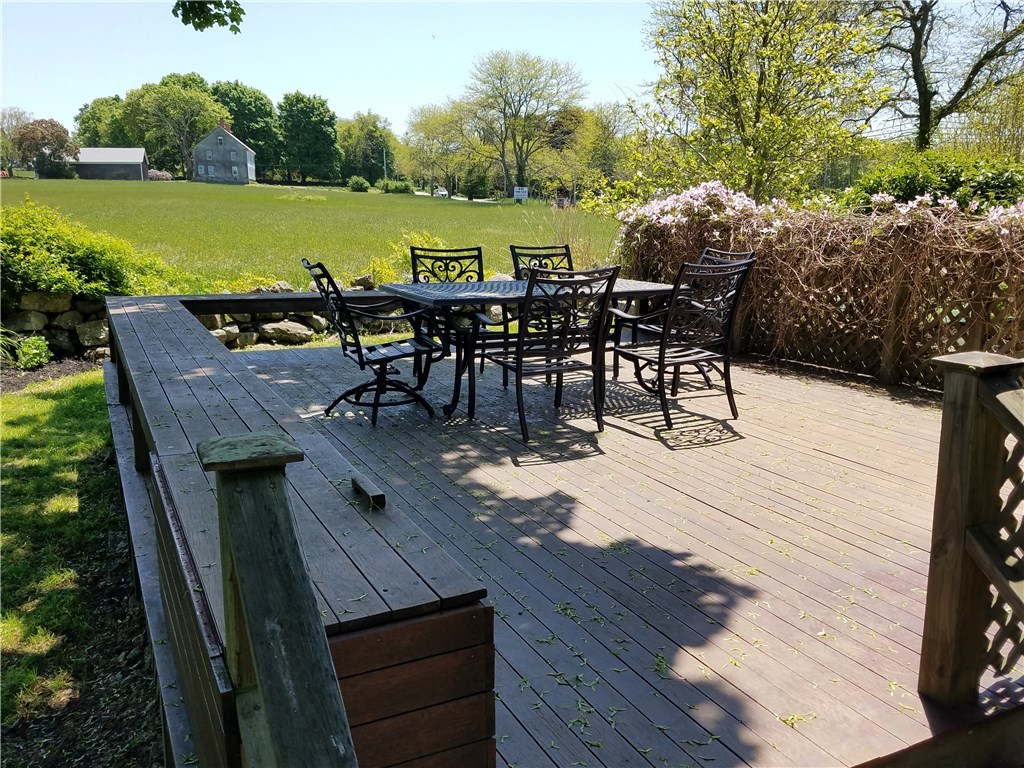 3062 Main Road Tiverton, RI 02878 - Photo 8 of 32