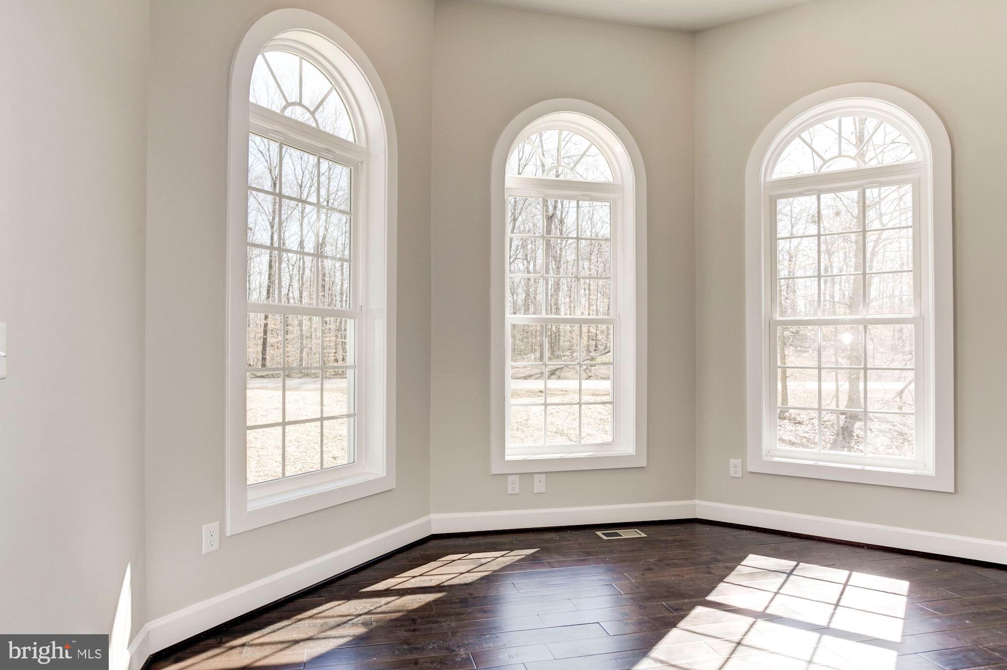 300 Pinewood Road Fredericksburg, VA 22405 - Photo 13 of 70 Main floor office