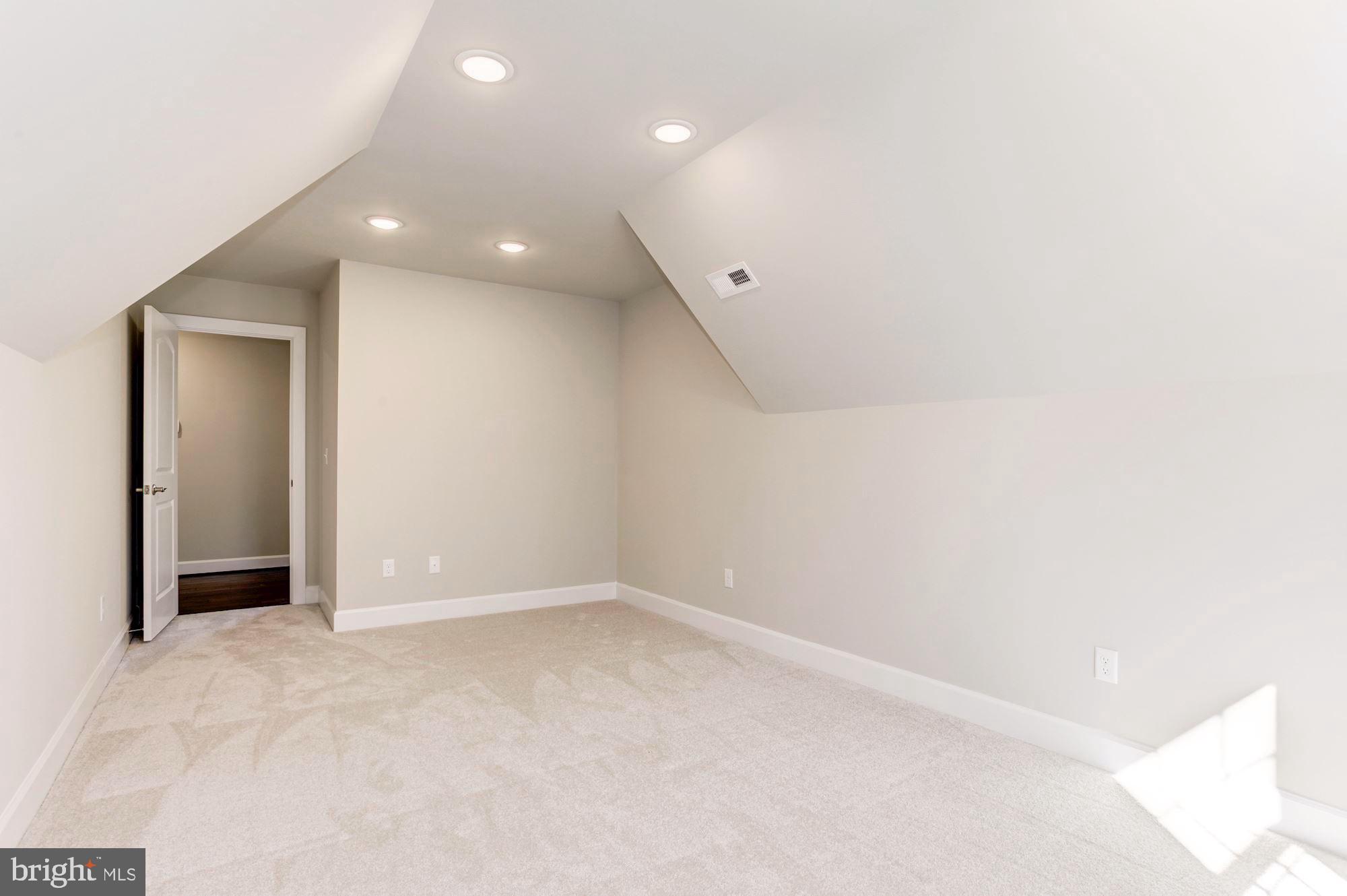 300 Pinewood Road Fredericksburg, VA 22405 - Photo 46 of 70