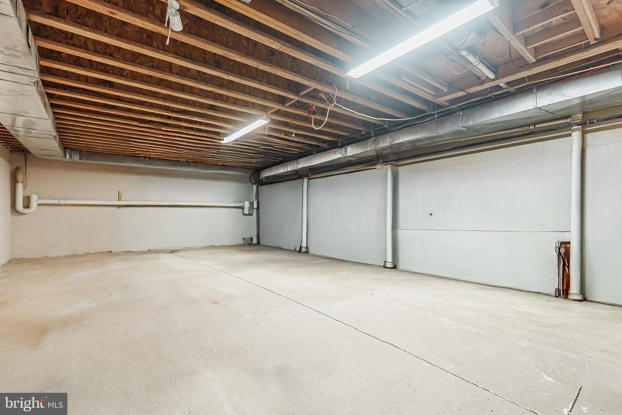207 Moore Street Philadelphia, PA 19148 - Photo 13 of 15