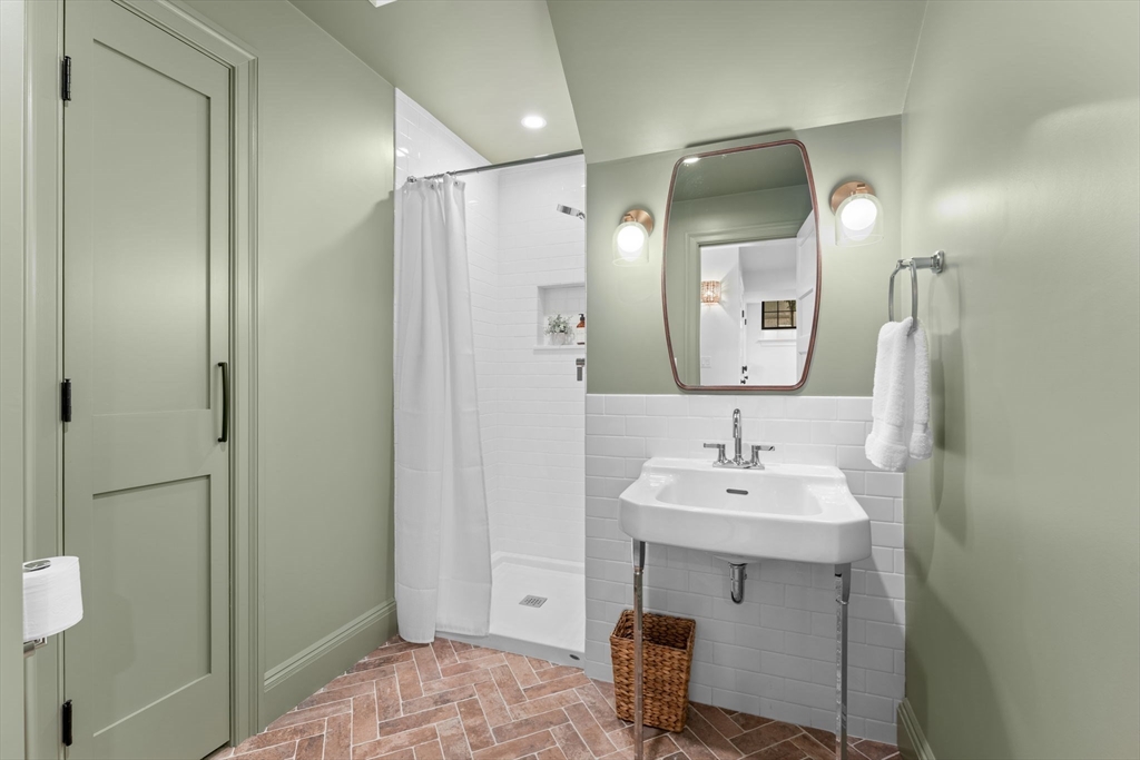 48 Terrace Road Medford, MA 02155 - Photo 38 of 42