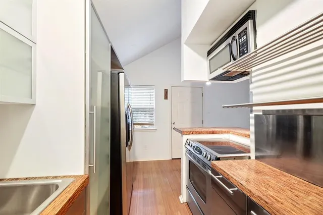 $1,475 | 1110 West 22nd Street, Unit 8, Austin, TX 78705