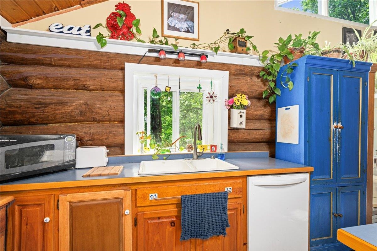 512 Tomberg Road Two Harbors, MN 55616 - Photo 12 of 48 Gallery Image 12