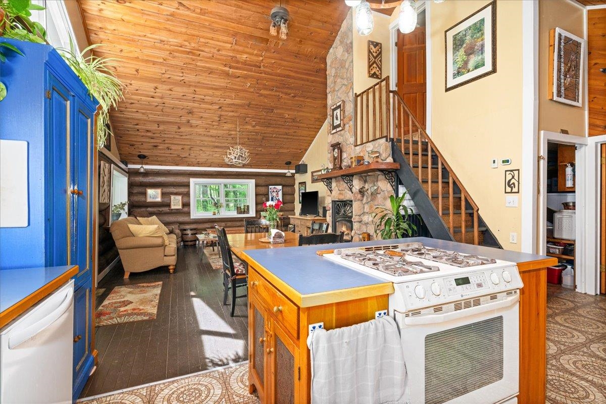 512 Tomberg Road Two Harbors, MN 55616 - Photo 13 of 48 Gallery Image 13