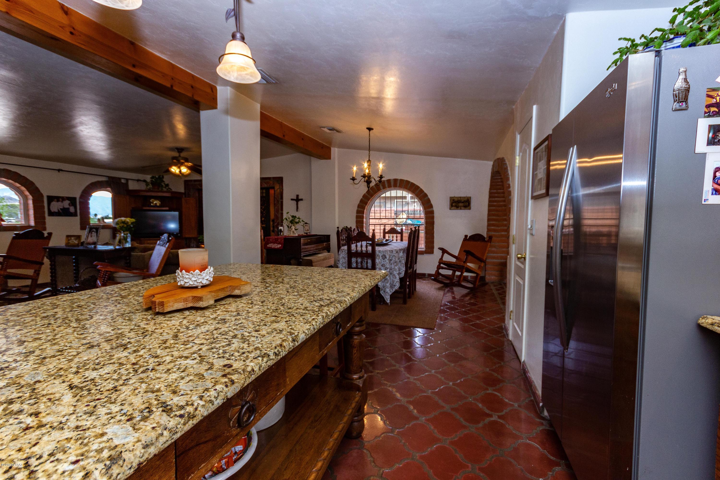 1967 West Romany Road Tucson, AZ 85713 - Photo 11 of 50