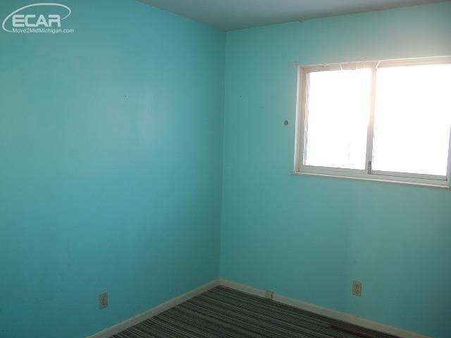 2125 O’Brien Road Mount Morris, MI 48458 - Photo 10 of 16 21121905-9.JPG