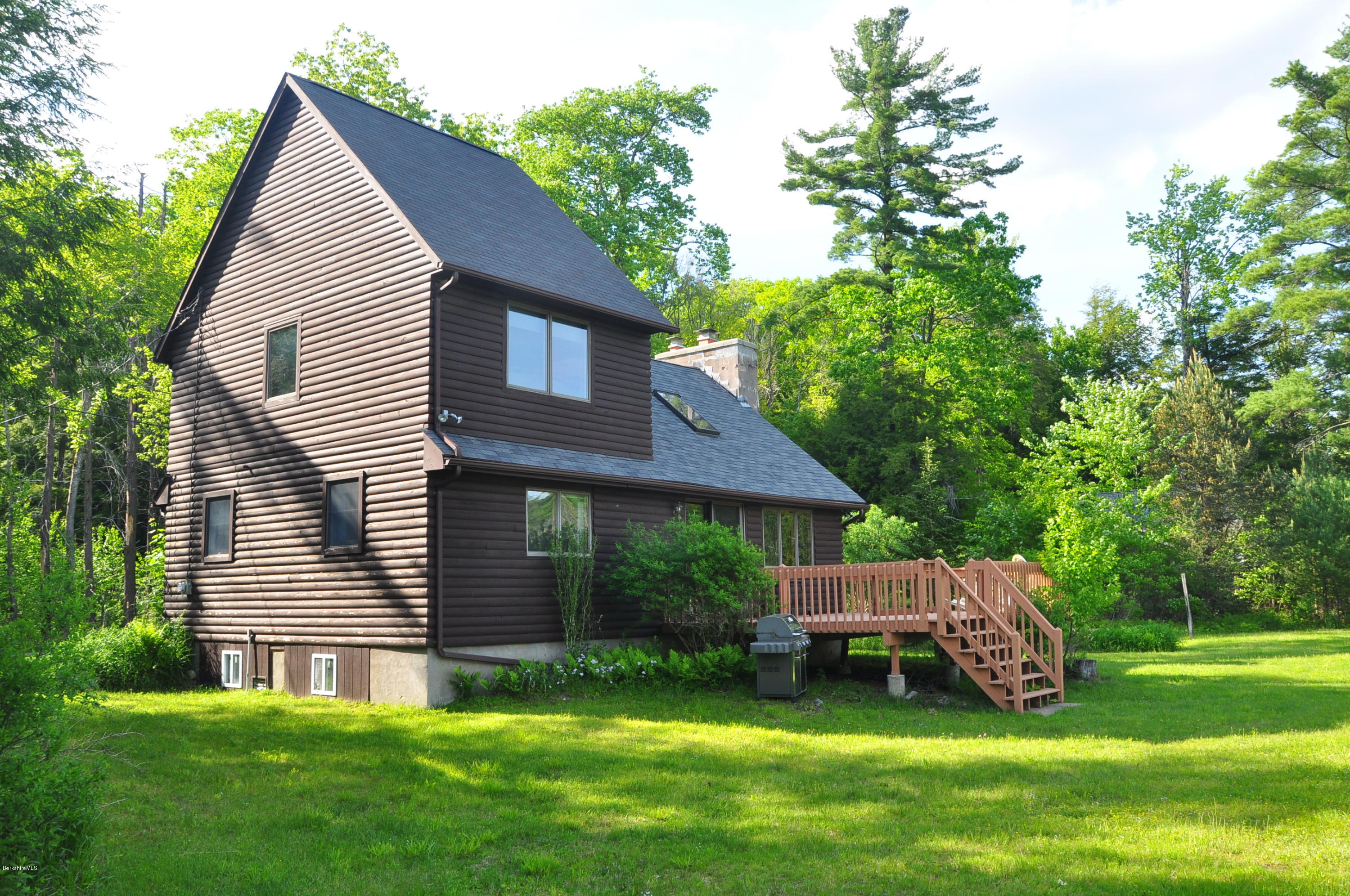 106 Kingsley Road Otis, MA 01029 - Photo 3 of 27 DSC_2862