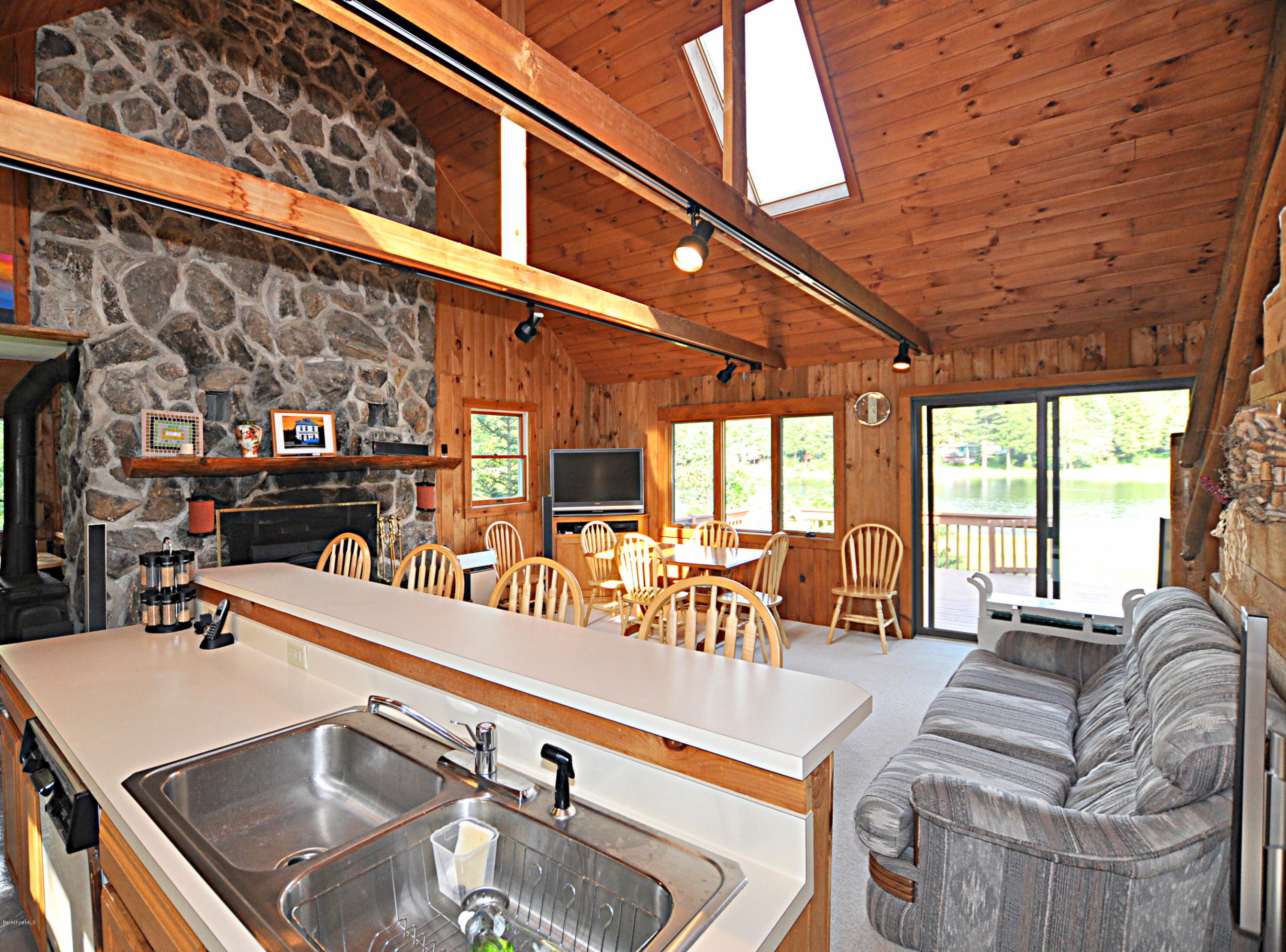106 Kingsley Road Otis, MA 01029 - Photo 5 of 27 DSC_2866