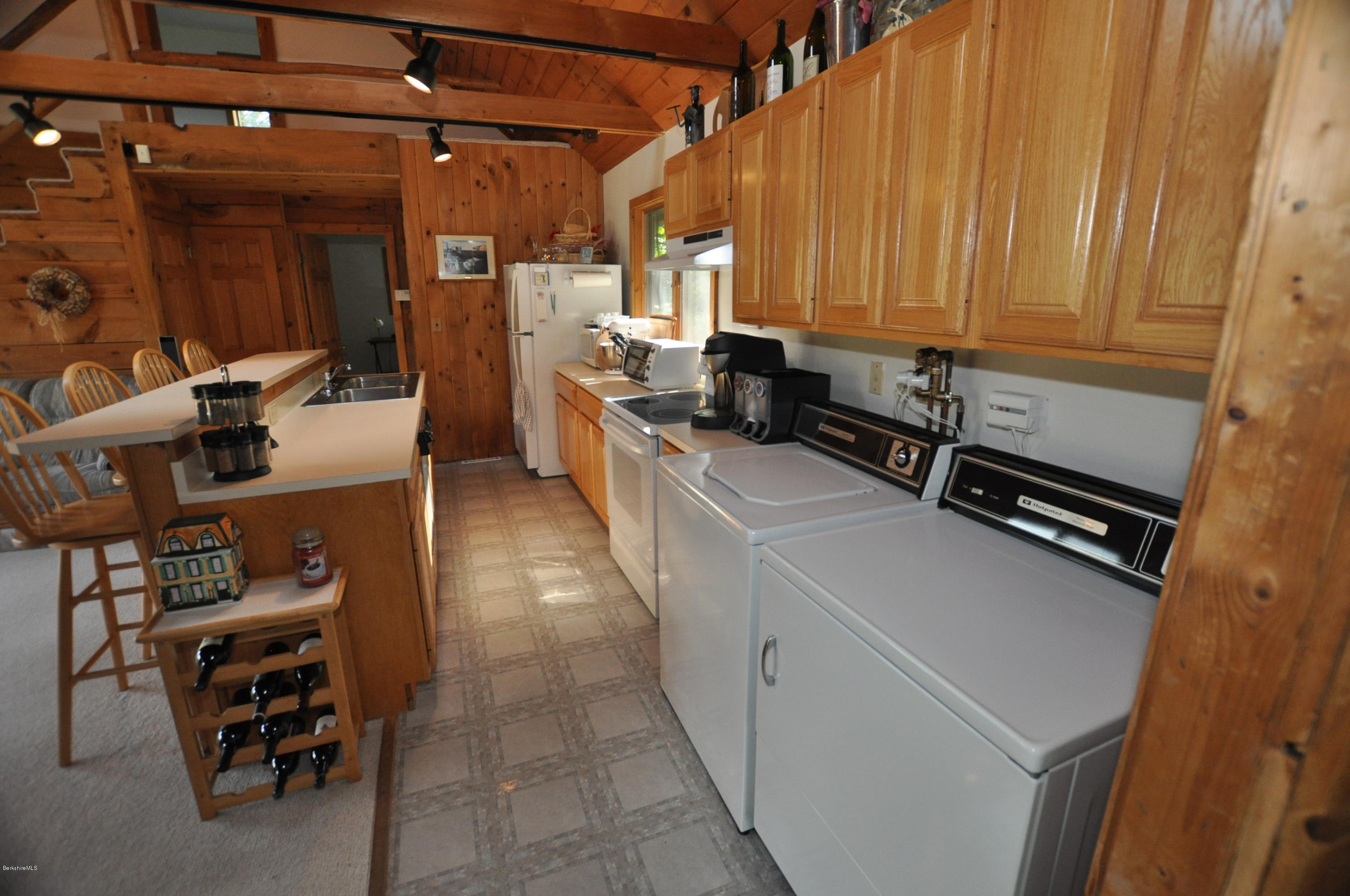 106 Kingsley Road Otis, MA 01029 - Photo 8 of 27 DSC_2868