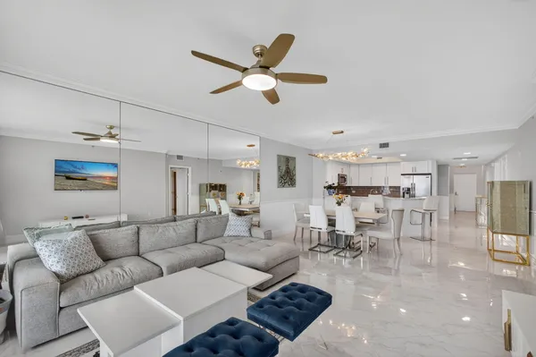 $4,950 | 2650 Lake Shore Drive, Unit 2303, Riviera Beach, FL 33404