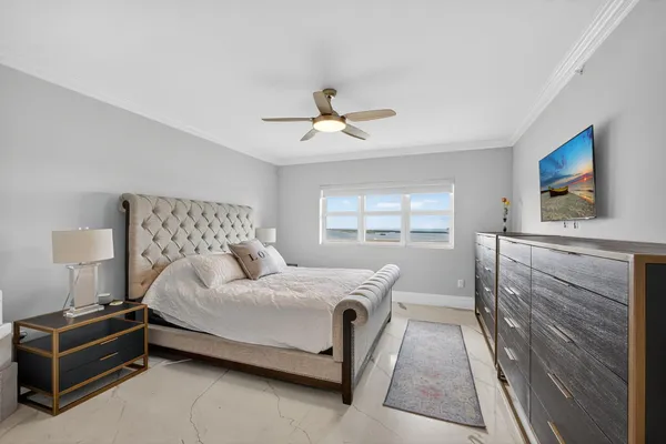 $4,950 | 2650 Lake Shore Drive, Unit 2303, Riviera Beach, FL 33404