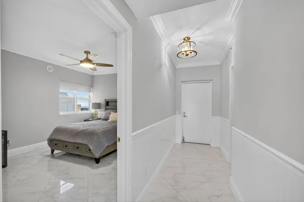 $4,950 | 2650 Lake Shore Drive, Unit 2303, Riviera Beach, FL 33404