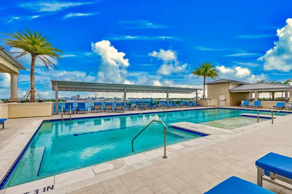 $4,950 | 2650 Lake Shore Drive, Unit 2303, Riviera Beach, FL 33404